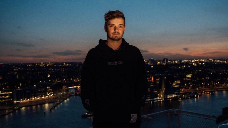 Martin Garrix hé lộ ca khúc đầu tiên trong năm 2021, nhanh trí khoe luôn album 12 ca khúc mới toanh