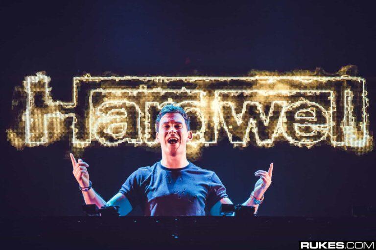 Hardwell: &#8220;Avicii là một trong những nghệ sĩ âm nhạc mình mến mộ nhất tôi từng gặp&#8230;&#8221;