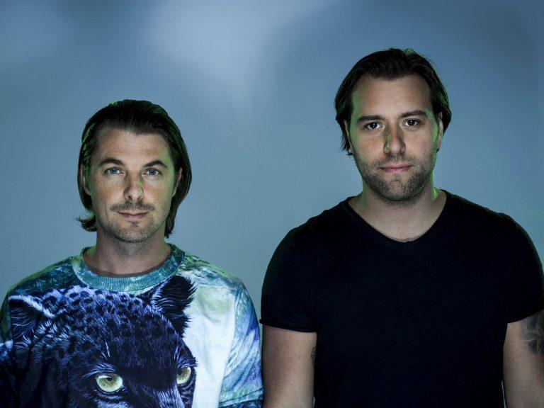 Axwell /\ Ingrosso &#8211; Hai gã du mục dòng nhạc Progressive House sắp sửa đổ bộ Neon Countdown 2023