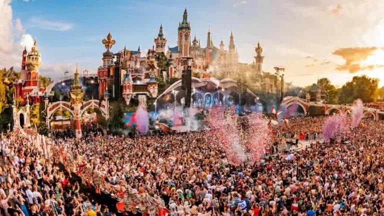 Thủ tướng Thái Lan: &#8220;Tomorrowland Thái Lan đang trở thành hiện thực!&#8221;
